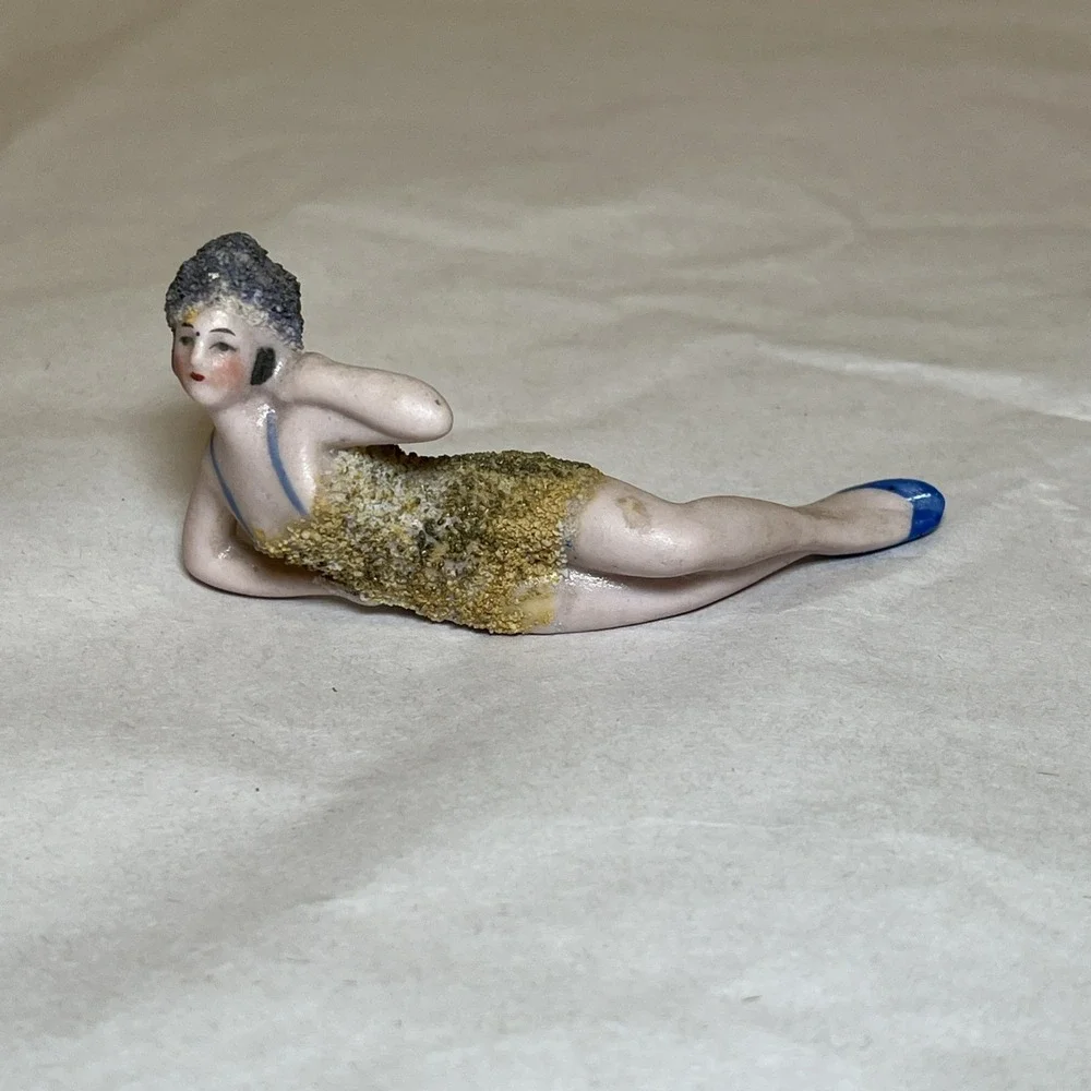 ANTIQUE ART DECO GERMAN BISQUE BATHING BEAUTY NUDE FIGURINE‎ Vtg 5684 Textured